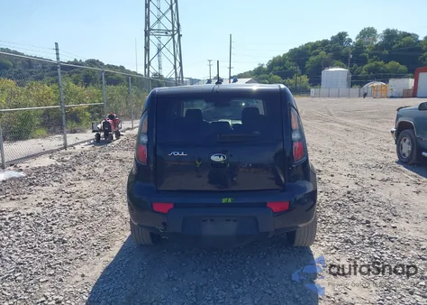 2011 Kia Soul + z USA, uszkodzony, nr VIN KNDJT2A27B7345575